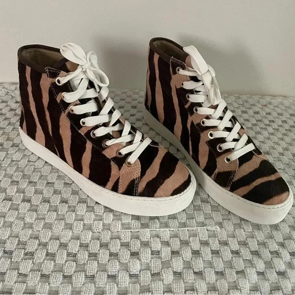 NEW! Ann Taylor Zebra Print Haircalf‎ High Top Sneakers - 6 016 - Picture 3 of 9